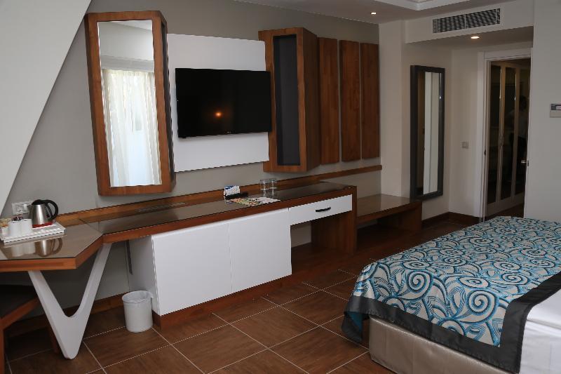 Otel Crystal Waterworld Park 5*